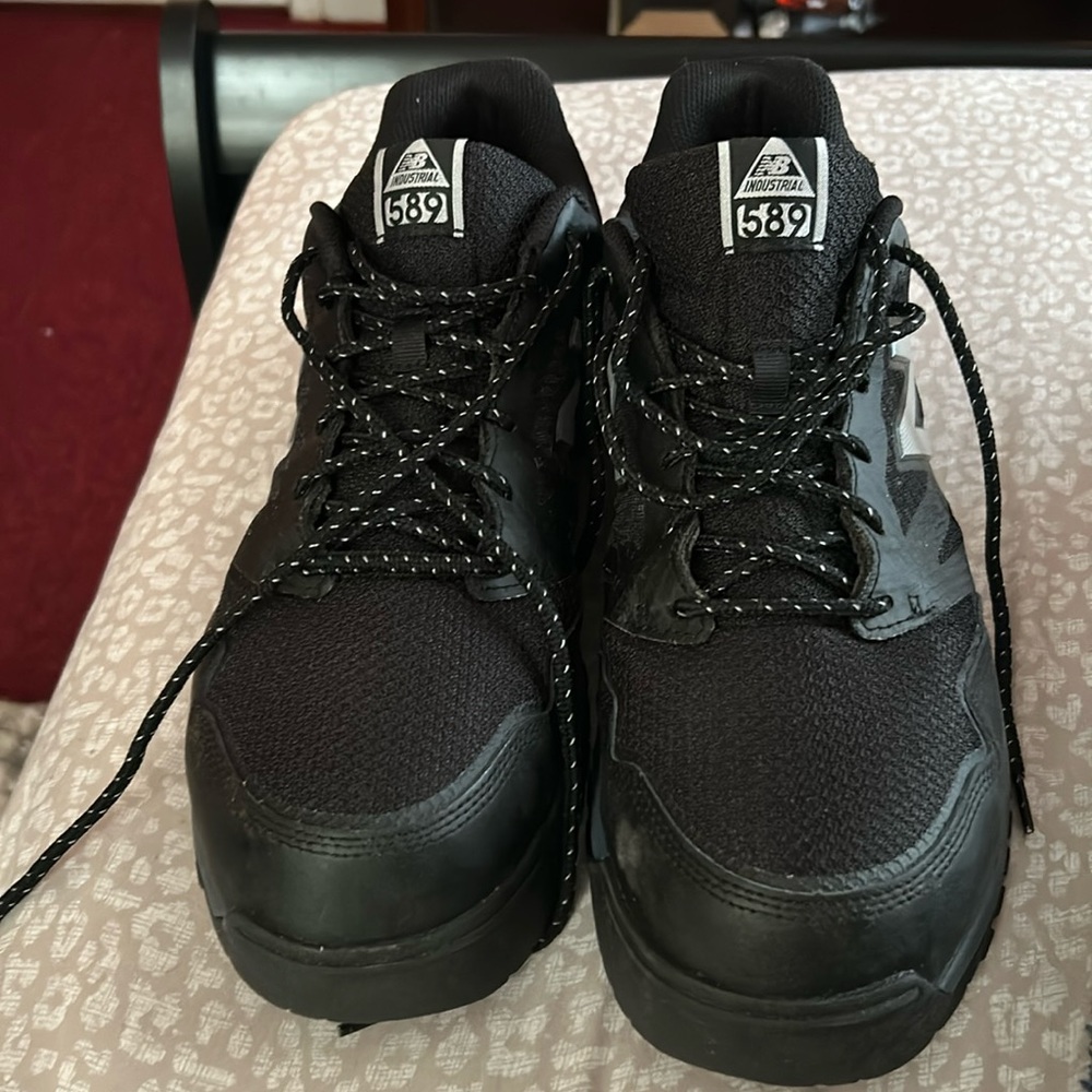 New Balance 589 Industrial NonSlip SteelToe Size 13 med.Worn once.Box included
